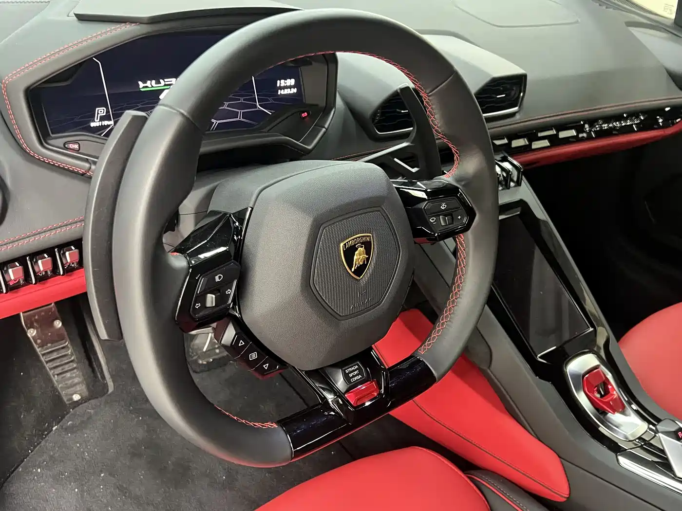 LAMBORGHINI HURACÁN