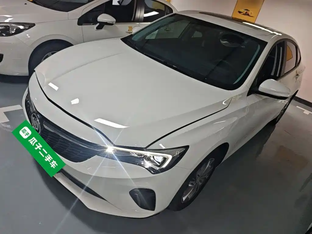 Фото 1 - Buick Verano