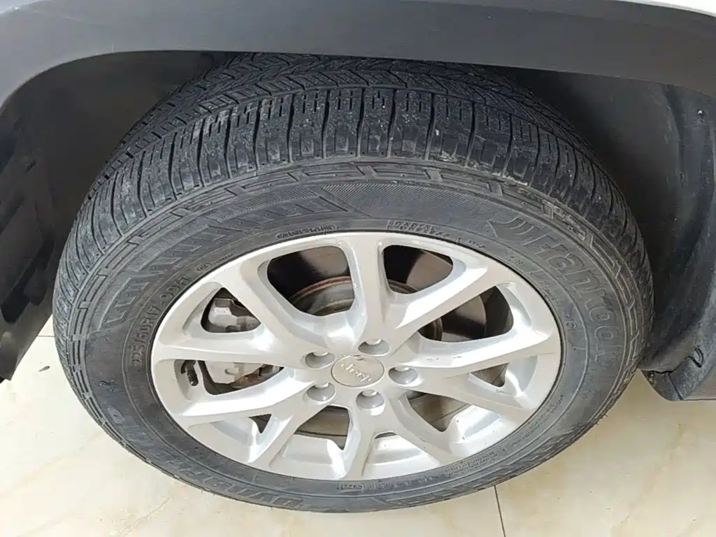 Jeep Cherokee 2018 2017 2.0L Superior Edition