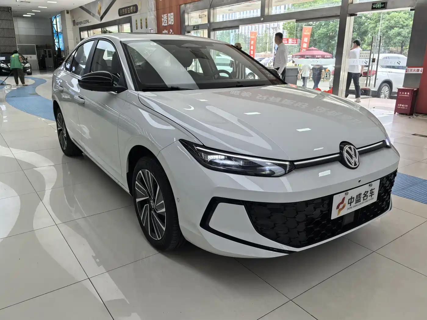Volkswagen Lavida 2025 PRO 1.5T фото 3