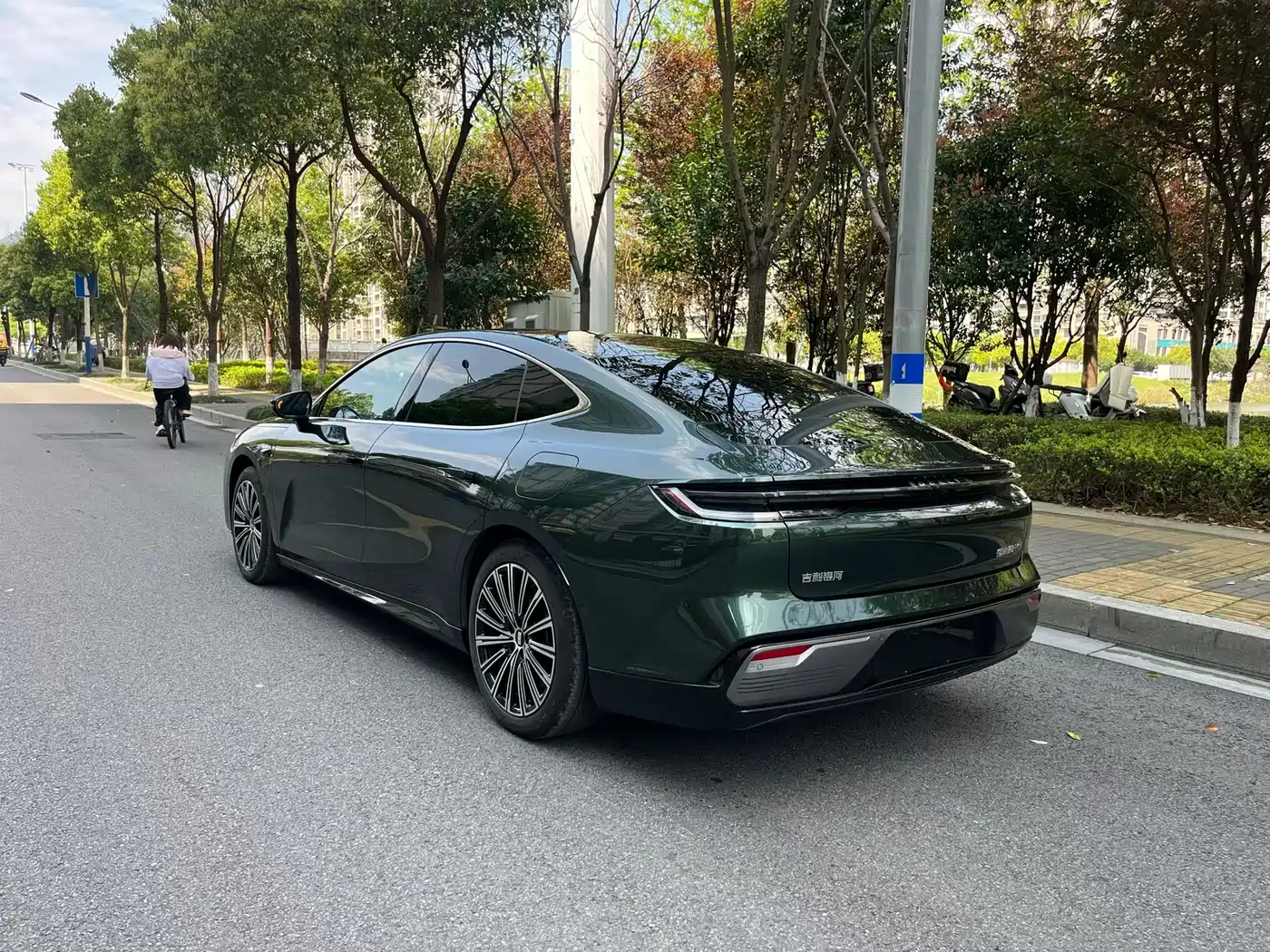 GEELY GALAXY GALAXY SPARKLE 8