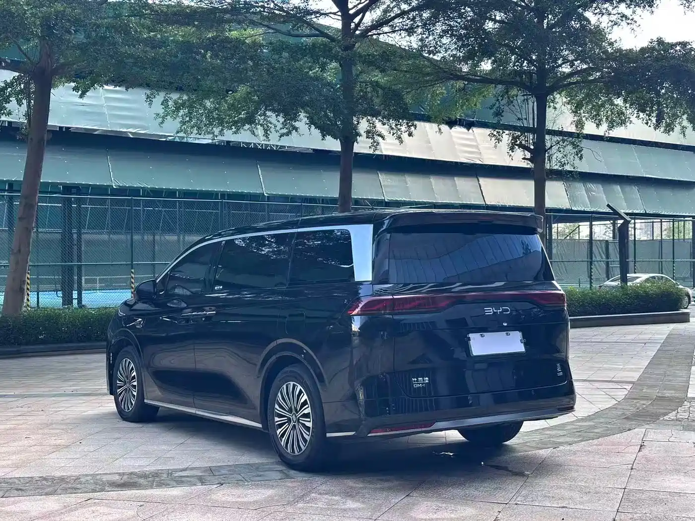 Фото 19 - BYD Xia