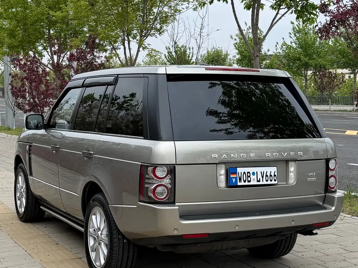 Land Rover Range Rover 2011 3.6 TDV8 фото 6