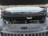 Фото 8 - Hongqi HQ9