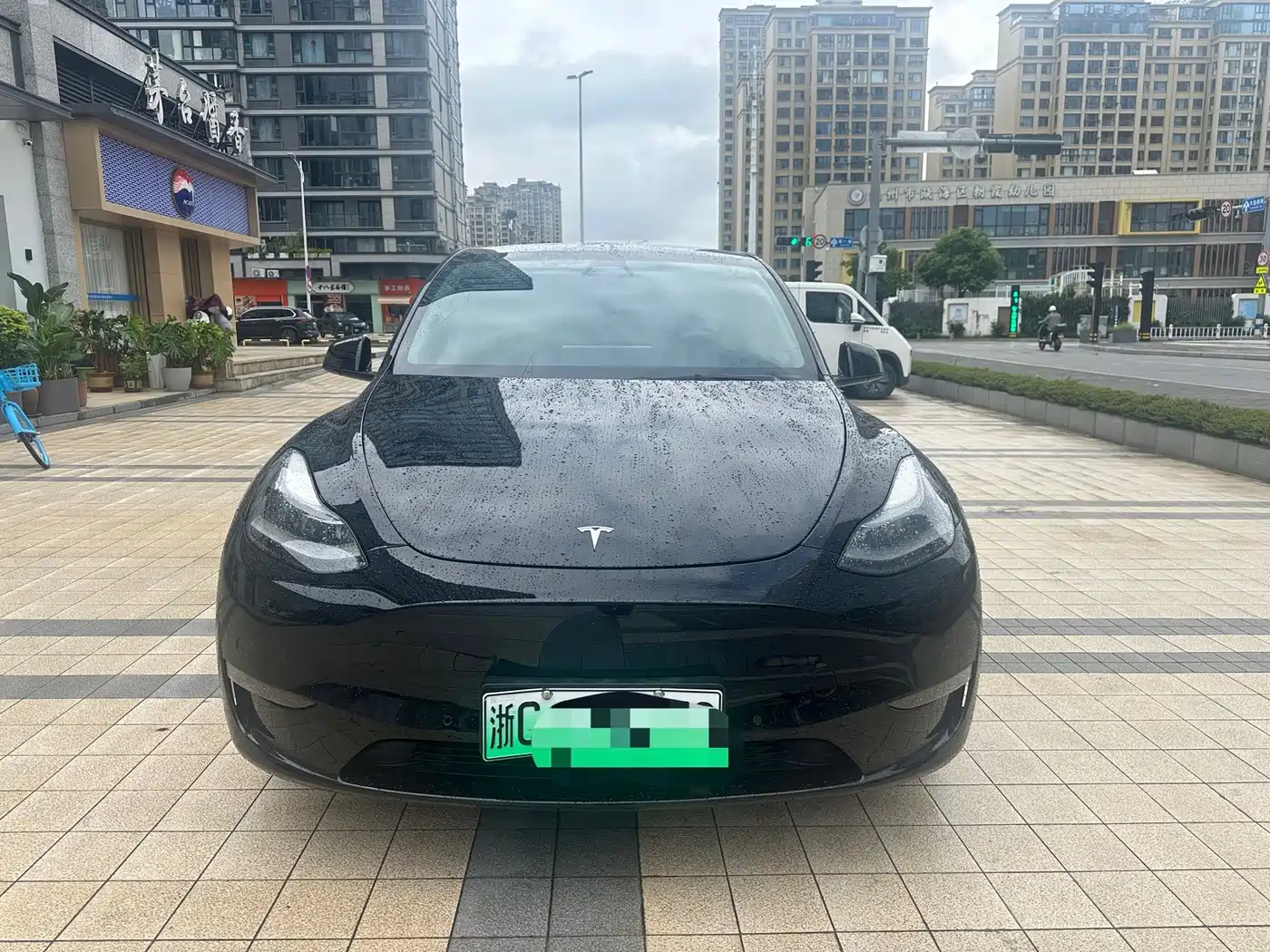 Tesla Model Y 2021