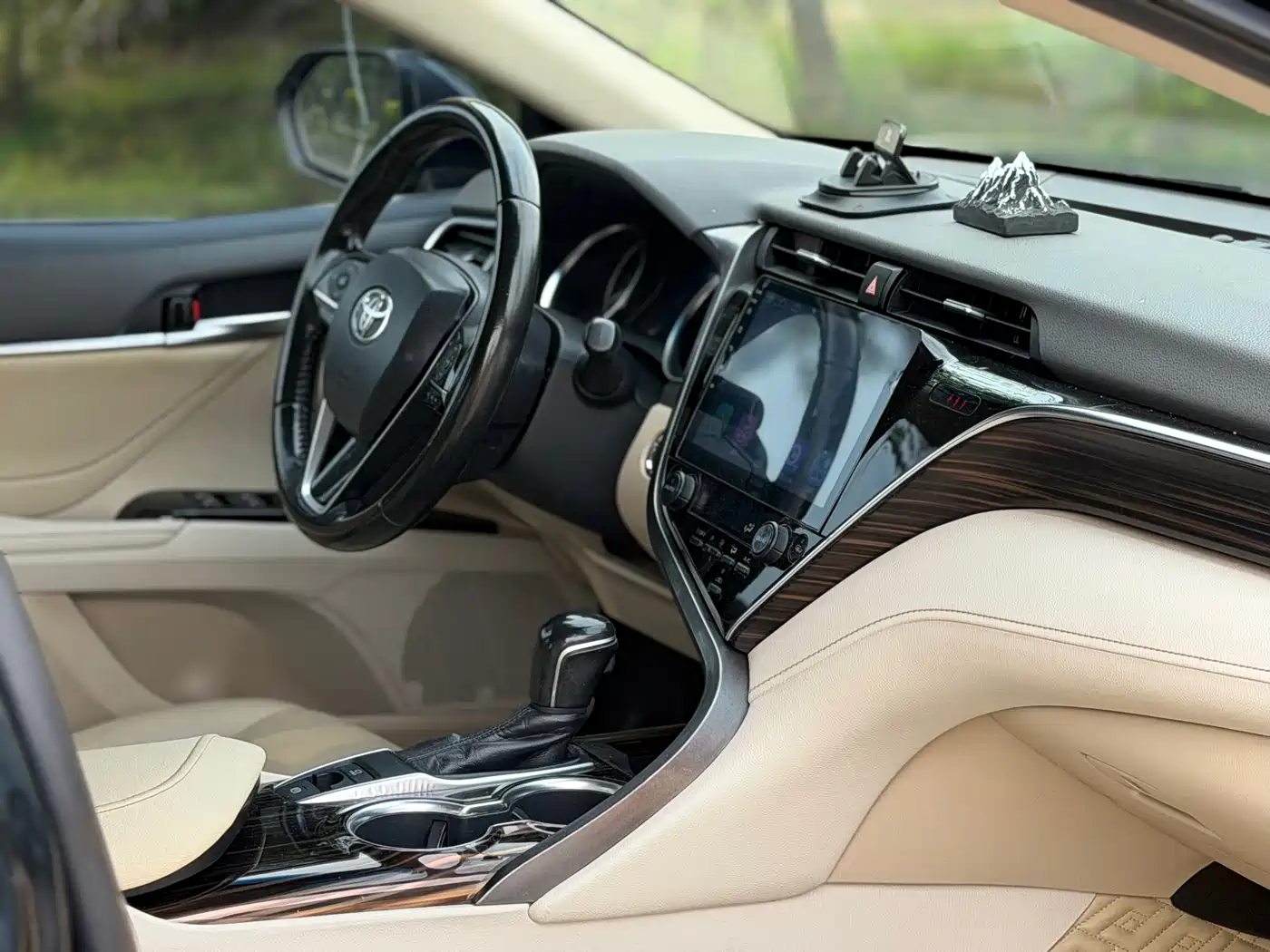 Toyota Camry 2018 2.0G Luxury Edition фото 17