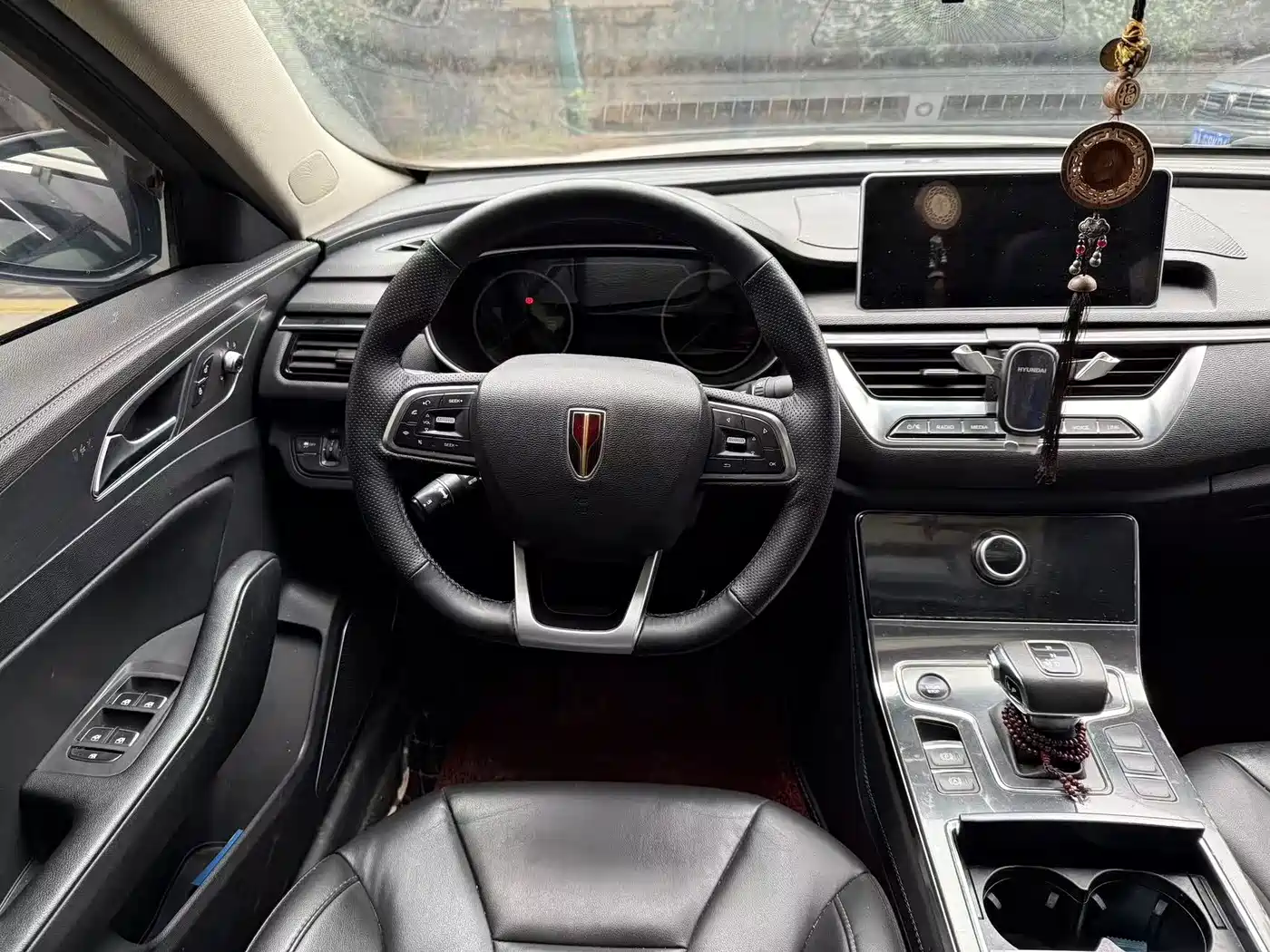 Hongqi H5 2020 1.8T Automatic Smart Connection Qi Rhythm Edition фото 13