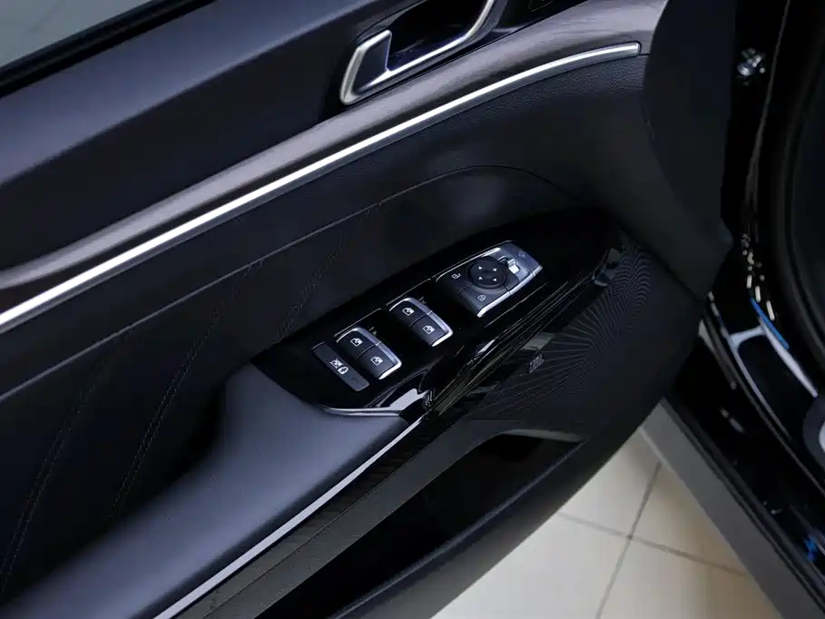 Kia K5 2021 380T GT-Line Flagship Edition фото 16