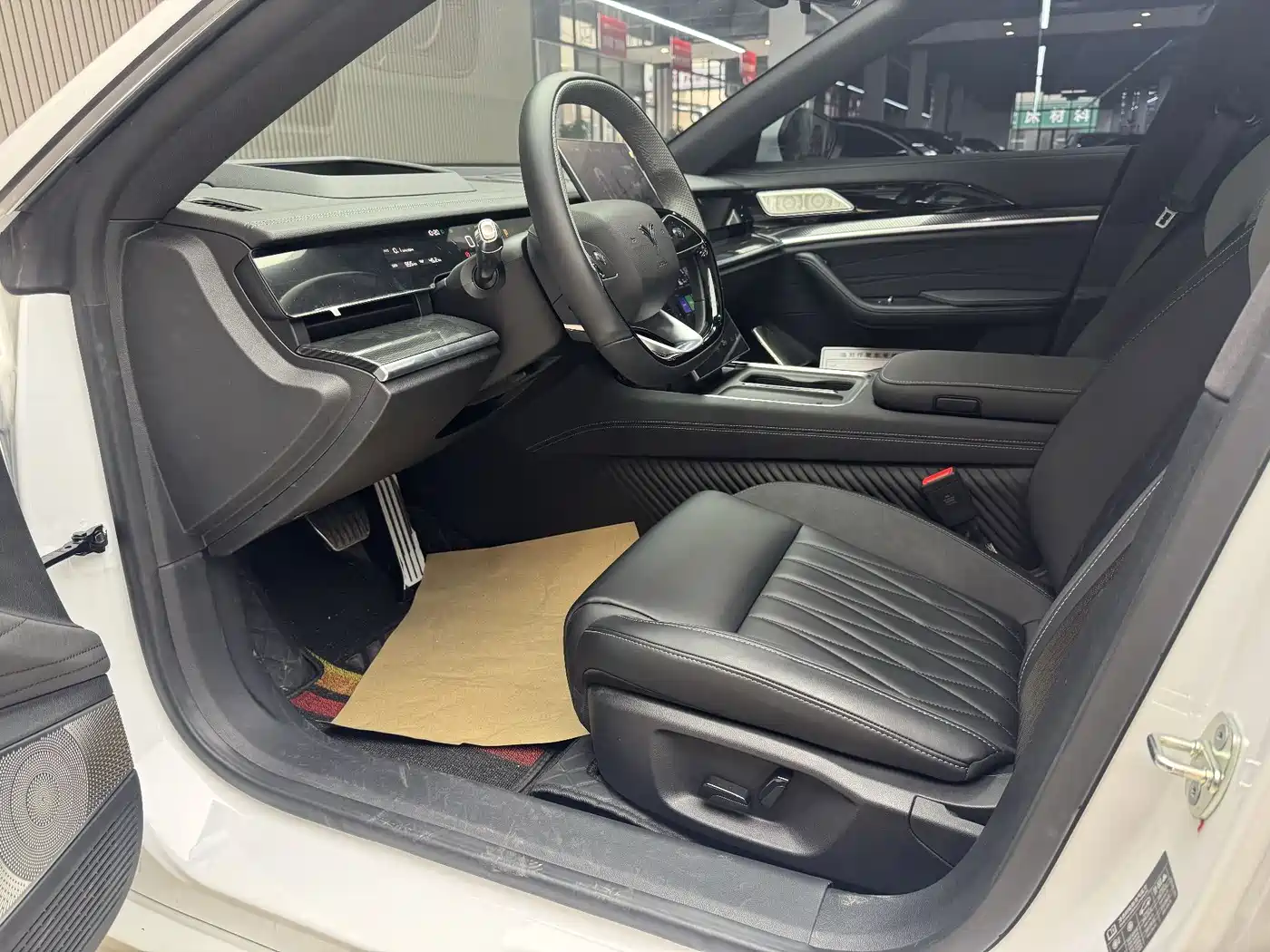 Nezha Auto Nezha S Shooting Brake 2025 2024 Model Range Extender 300 Standard