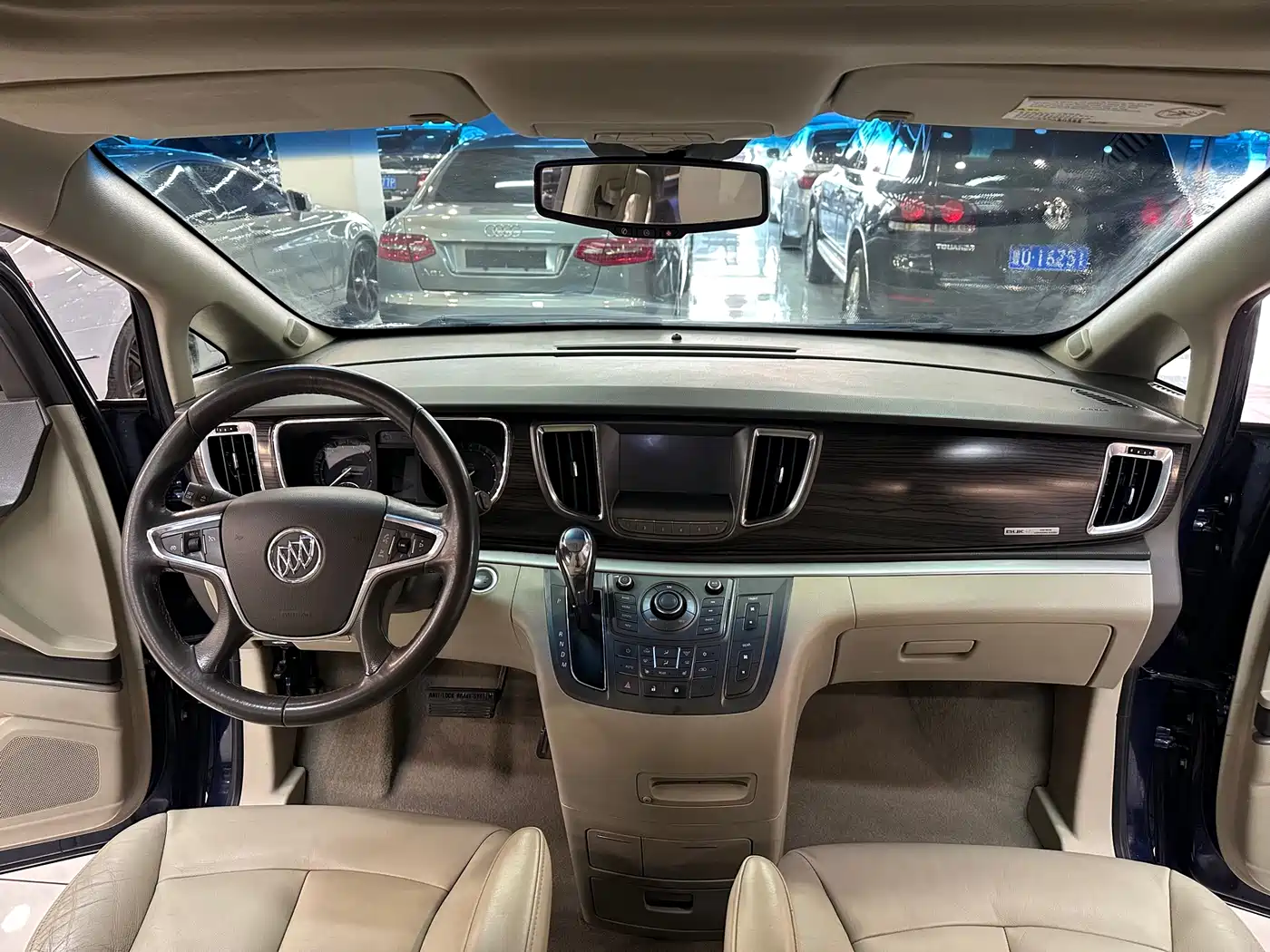 Buick GL8 2011 3.0L GT Luxury Business Elegance Edition фото 13