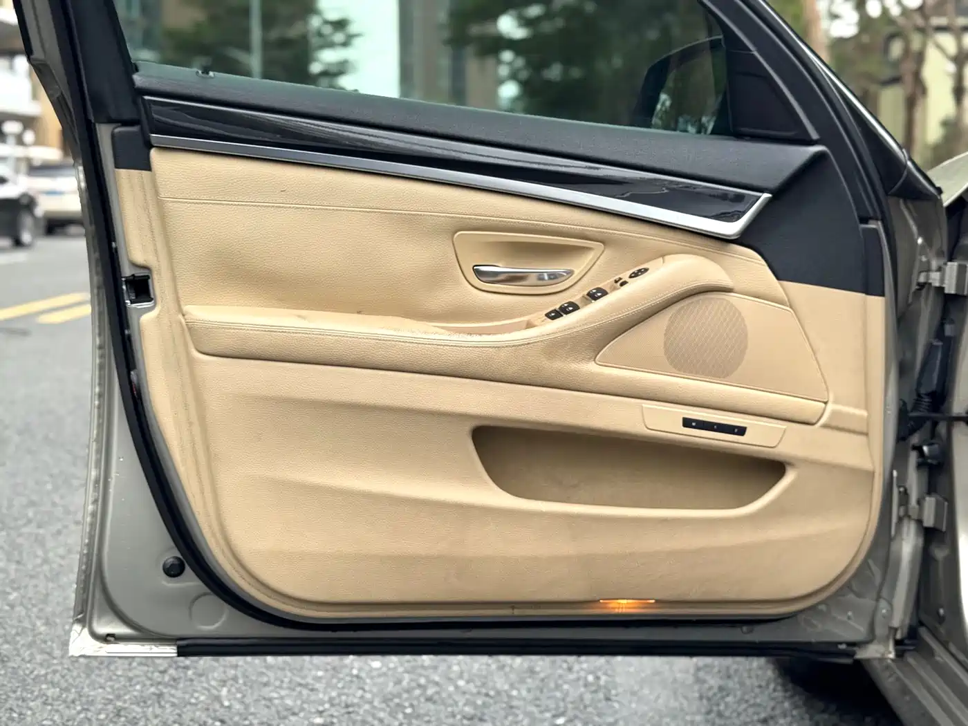 BMW 5 Series 2011 520Li Elegance фото 14