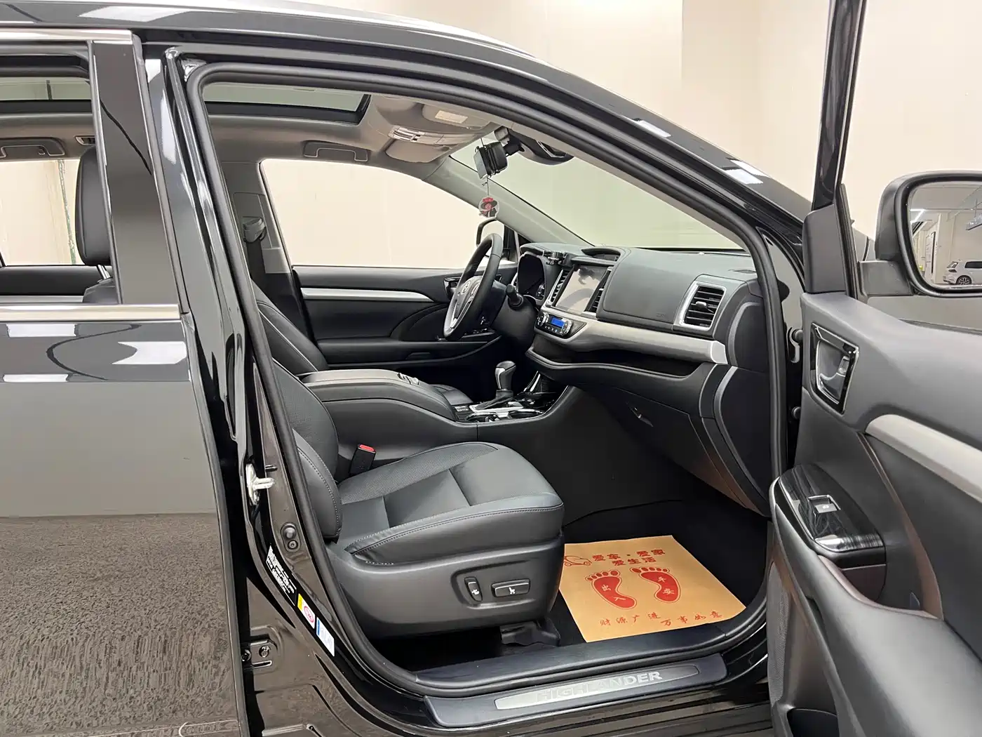 Toyota Highlander 2021 2.0T AWD Luxury 7-Seater фото 25