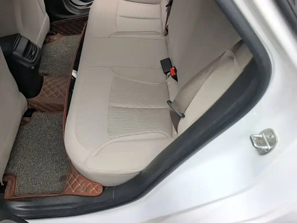 Фото 17 - Buick Excelle