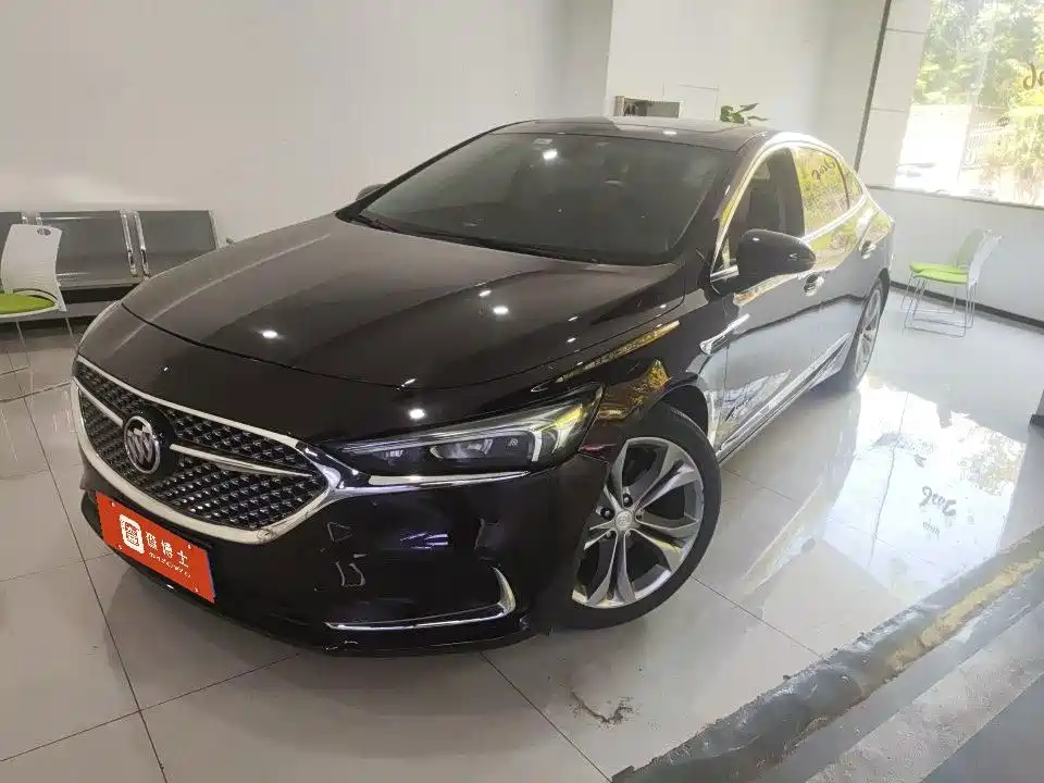 Фото 1 - Buick LaCrosse