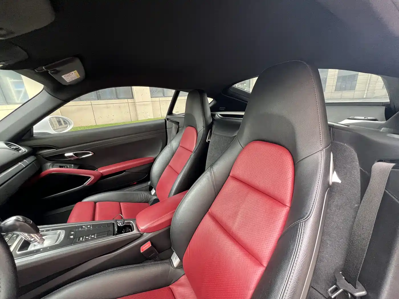 Porsche 718 2016 Cayman 2.0T фото 7