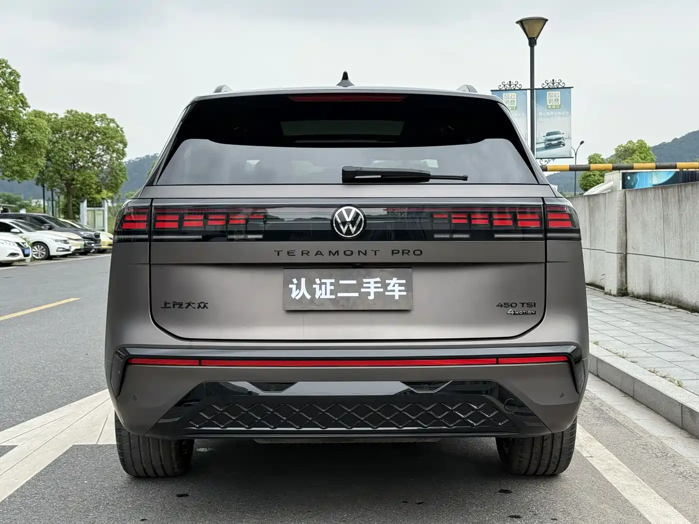 Volkswagen Teramont 2025 Teramont Pro 450TSI 4WD Summit Edition фото 6