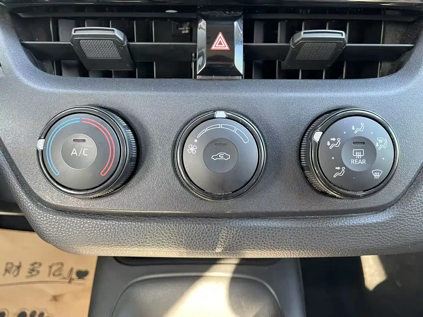Toyota Corolla 2019 1.2T S-CVT GL Pioneer Edition фото 19