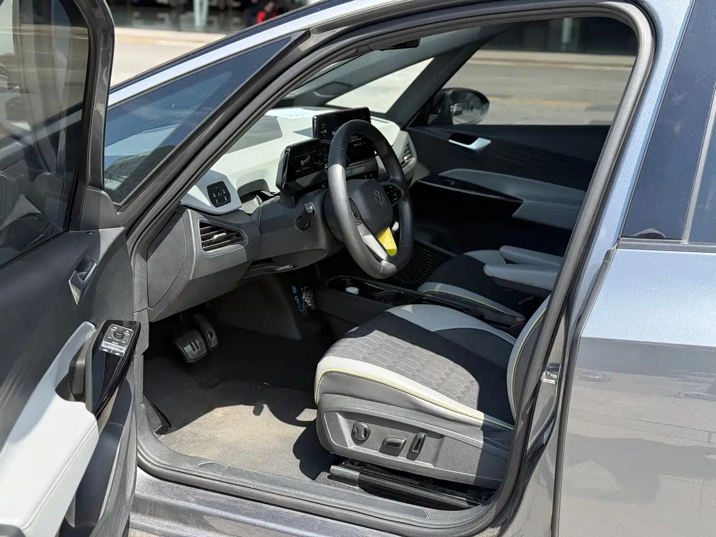 Photo 4 - Volkswagen ID.3