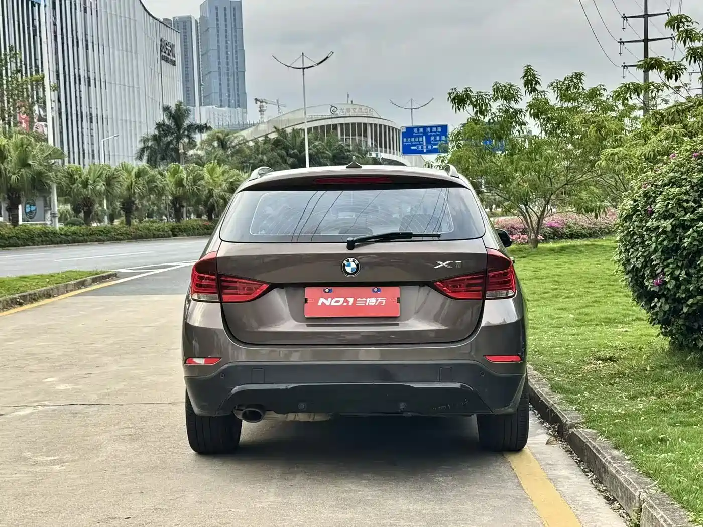 BMW X1 2013 sDrive18i Sport Design Package фото 6