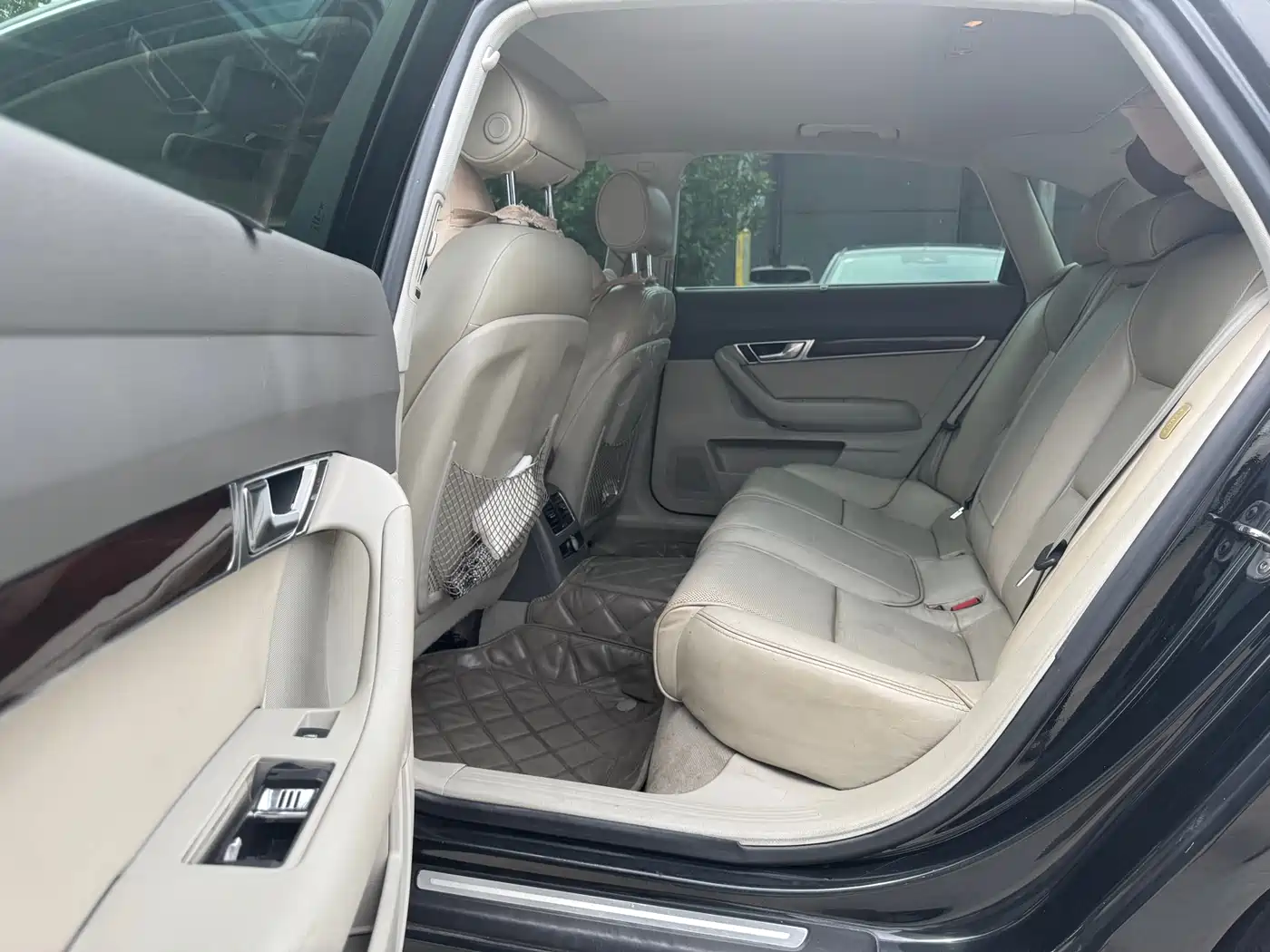 Audi A6L 2011 Model 2.0 TFSI Auto Standard фото 5