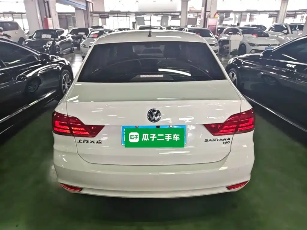 Volkswagen Santana 2016 1.6L Automatic Comfort Edition фото 6