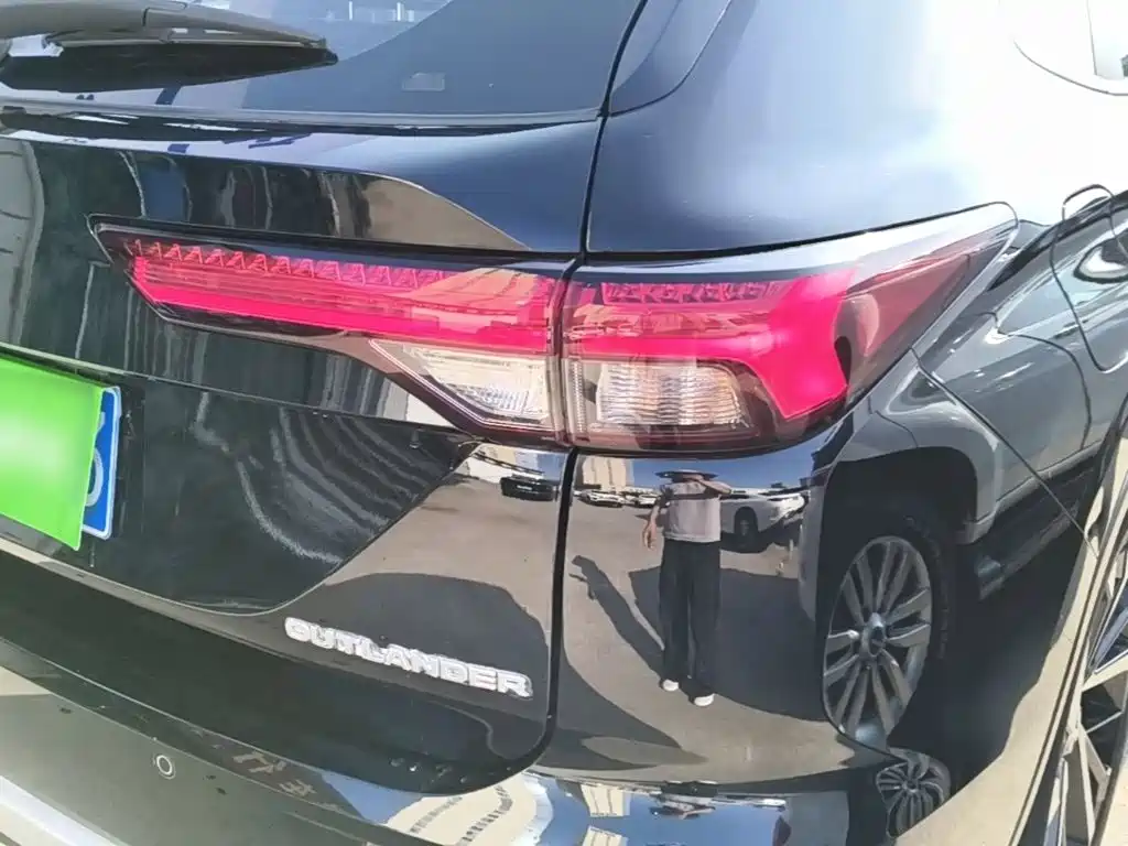 Mitsubishi Outlander 2023 2023 1.5T CVT 4WD Excellence Edition 5-seater