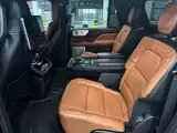 Фото 5 - Lincoln Navigator