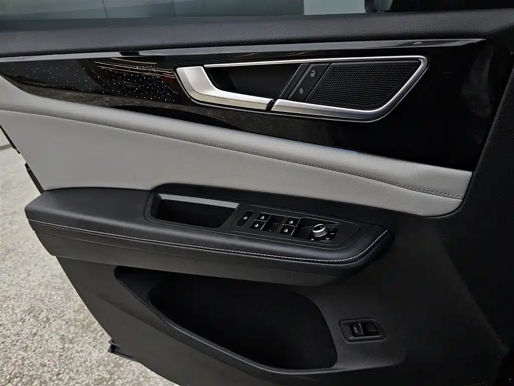 Volkswagen Teramont 2022 380TSI 4MOTION Premium Luxury фото 5