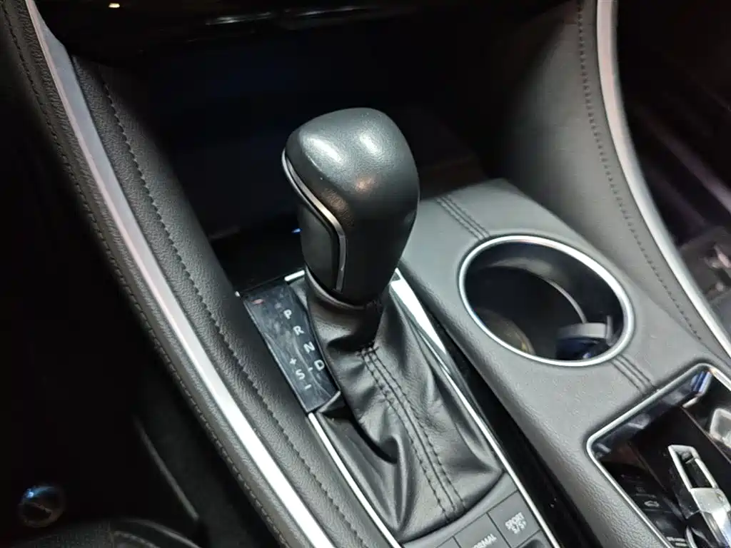 Toyota Avalon 2023 2.5L Touring Premium Edition фото 14