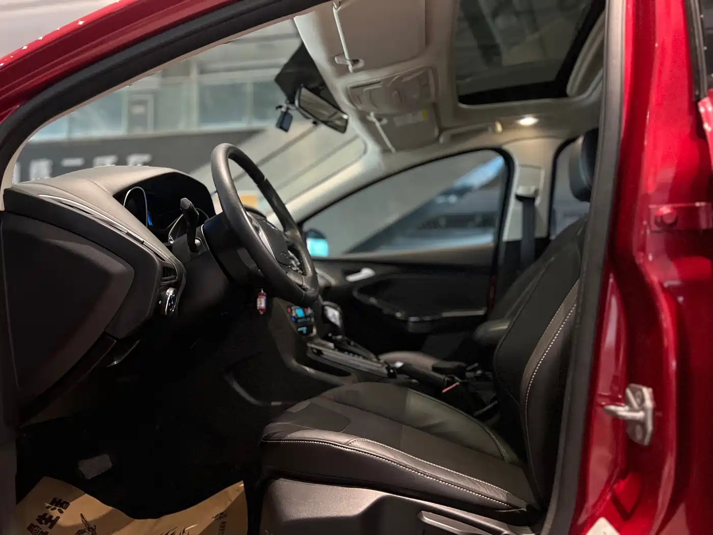 Ford Focus 2013 2012 Hatchback 1.6L Automatic Trend