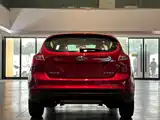 Фото 8 - Ford Focus