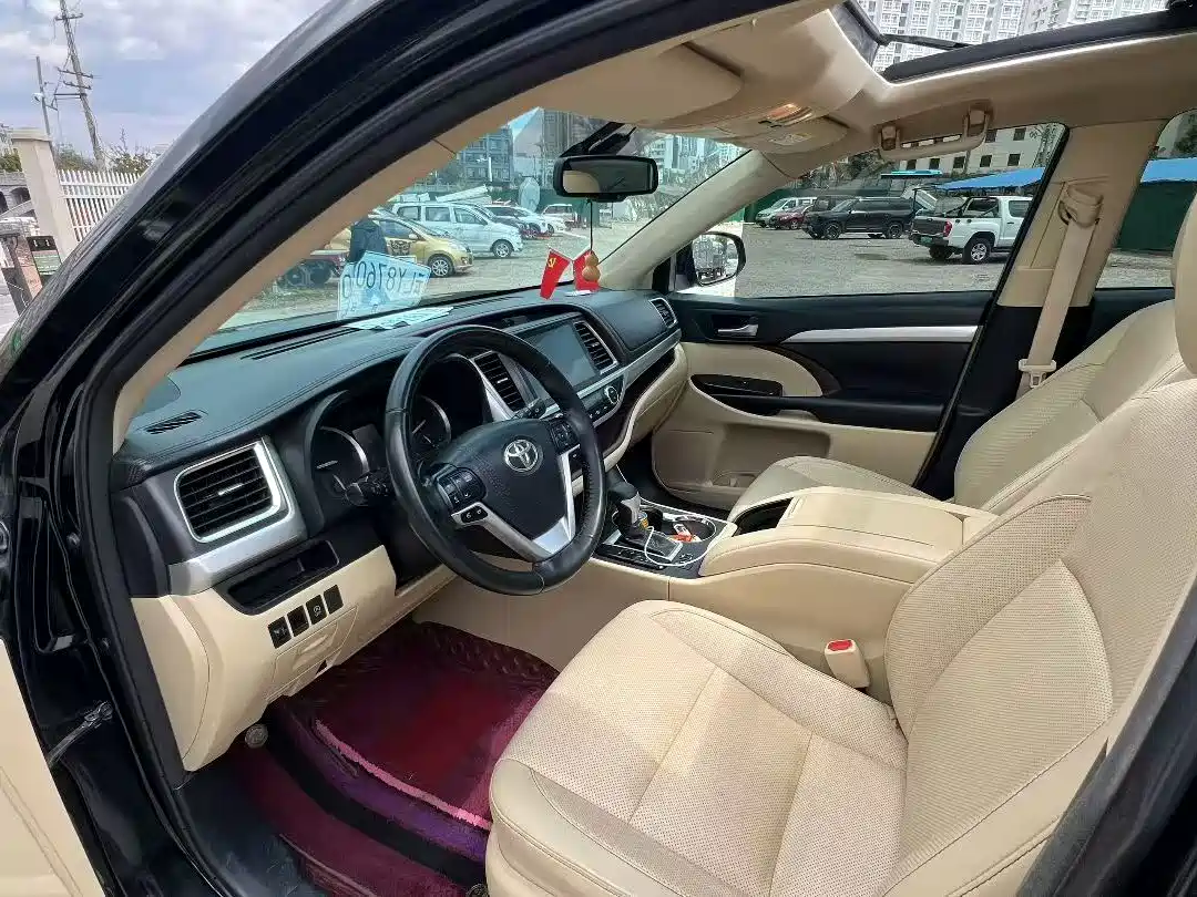 Toyota Highlander 2017 2.0T 4WD Premium 7-Seater фото 4