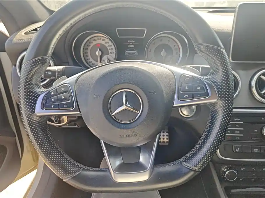 Mercedes-Benz CLA (Import) 2016 CLA 260 4MATIC фото 15