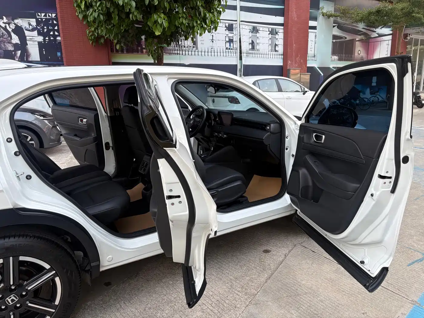 Honda Vezel 2024 2023 1.5L CVT Technology Edition