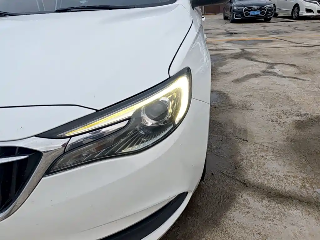 Фото 24 - Buick Excelle