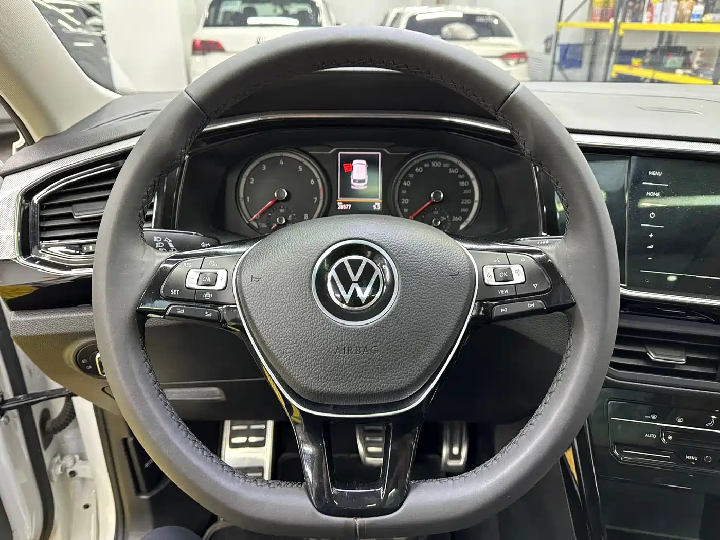 Volkswagen Tayron 2022 280TSI 2WD Luxury Smart Connect Edition фото 9