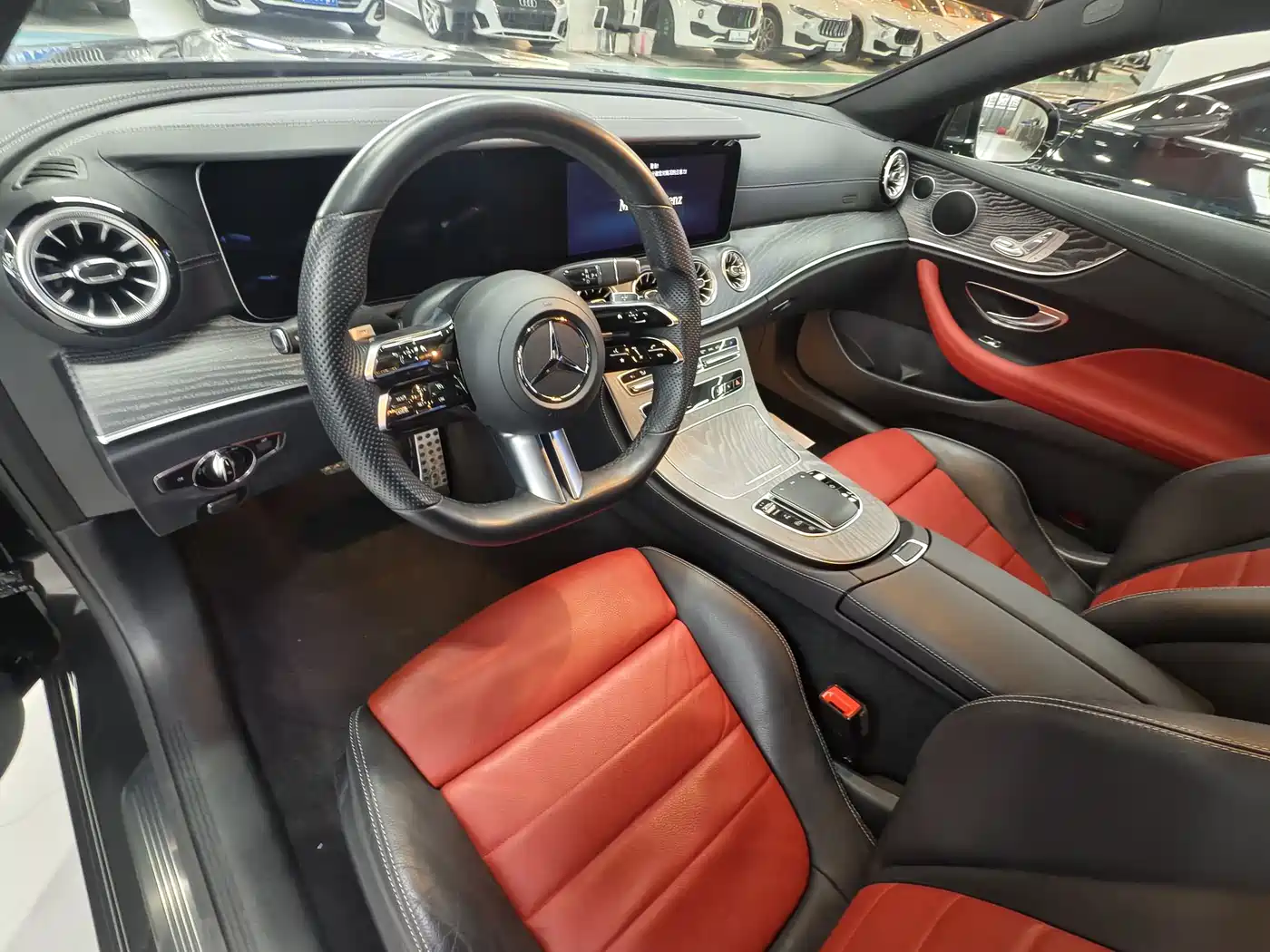 MERCEDES-BENZ E CLASS