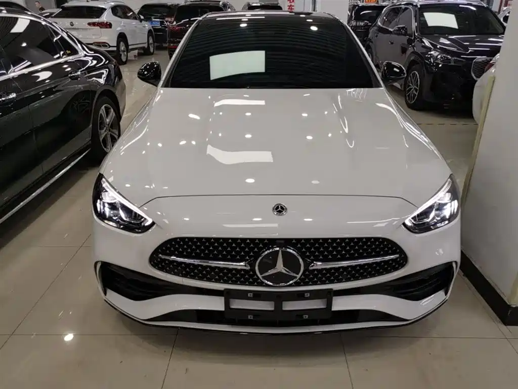 Mercedes-Benz C-Class 2023 Facelift II C 260 L Night Edition фото 3