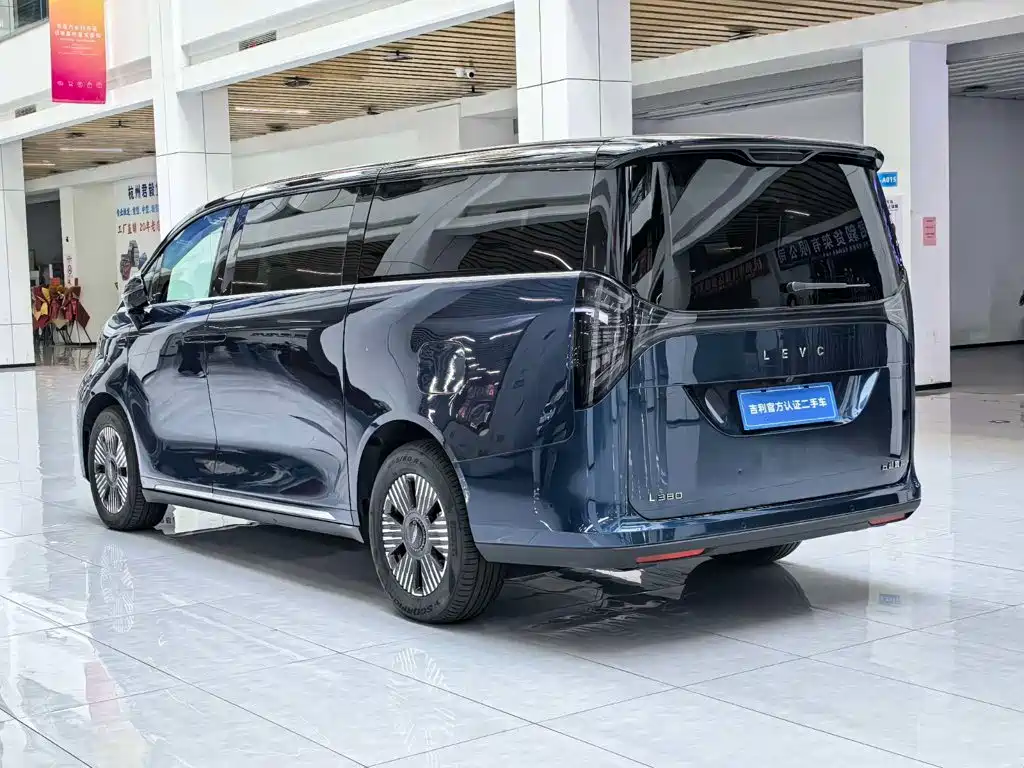 Geely Galaxy Yizhen L380 2025 2024 100kWh 6-Seater 2WD Air