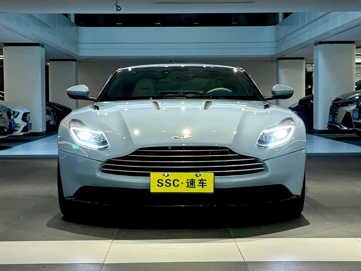 Aston Martin DB11 2017 2017 5.2T V12