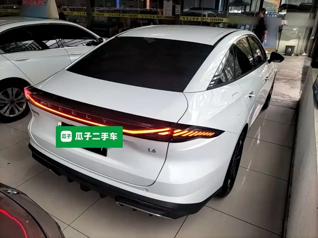 Geely Galaxy Galaxy L6 2024 125km PLUS Soaring Dragon Edition фото 7