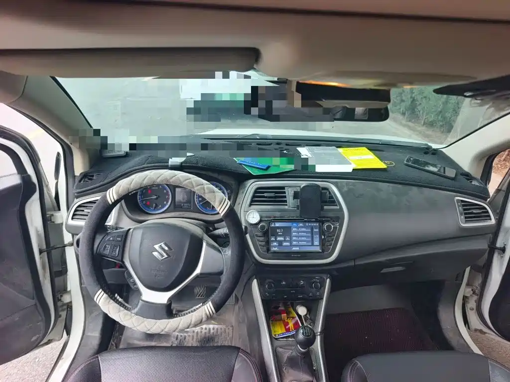 Suzuki SX4 S-Cross 2015 2014 1.6L Manual 2WD Elite