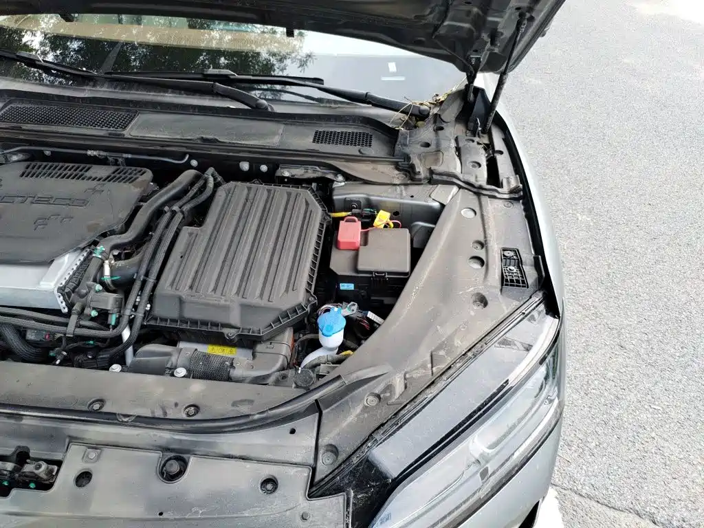 Chery Fengyun Fengyun A9L 2025 2025 Model 260 Extended Range Premium Edition