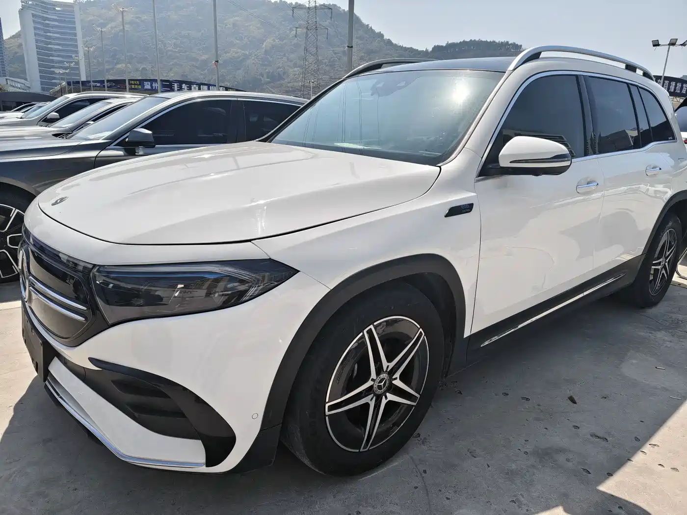 MERCEDES-BENZ EQB