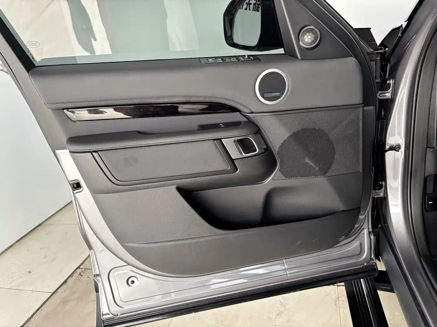 Land Rover Discovery 2025 2024 Model 360PS S