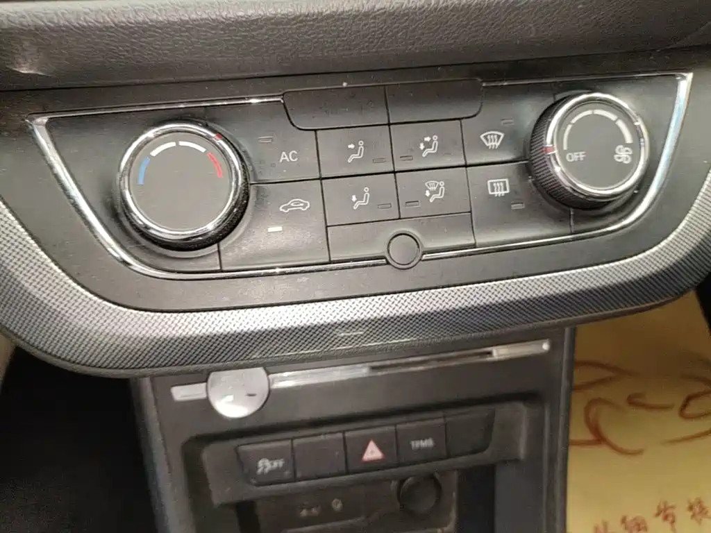 Photo 13 - Roewe 360