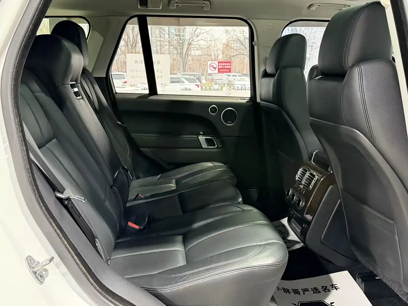 Land Rover Range Rover 2017 3.0 SC V6 Golden Age Edition фото 10