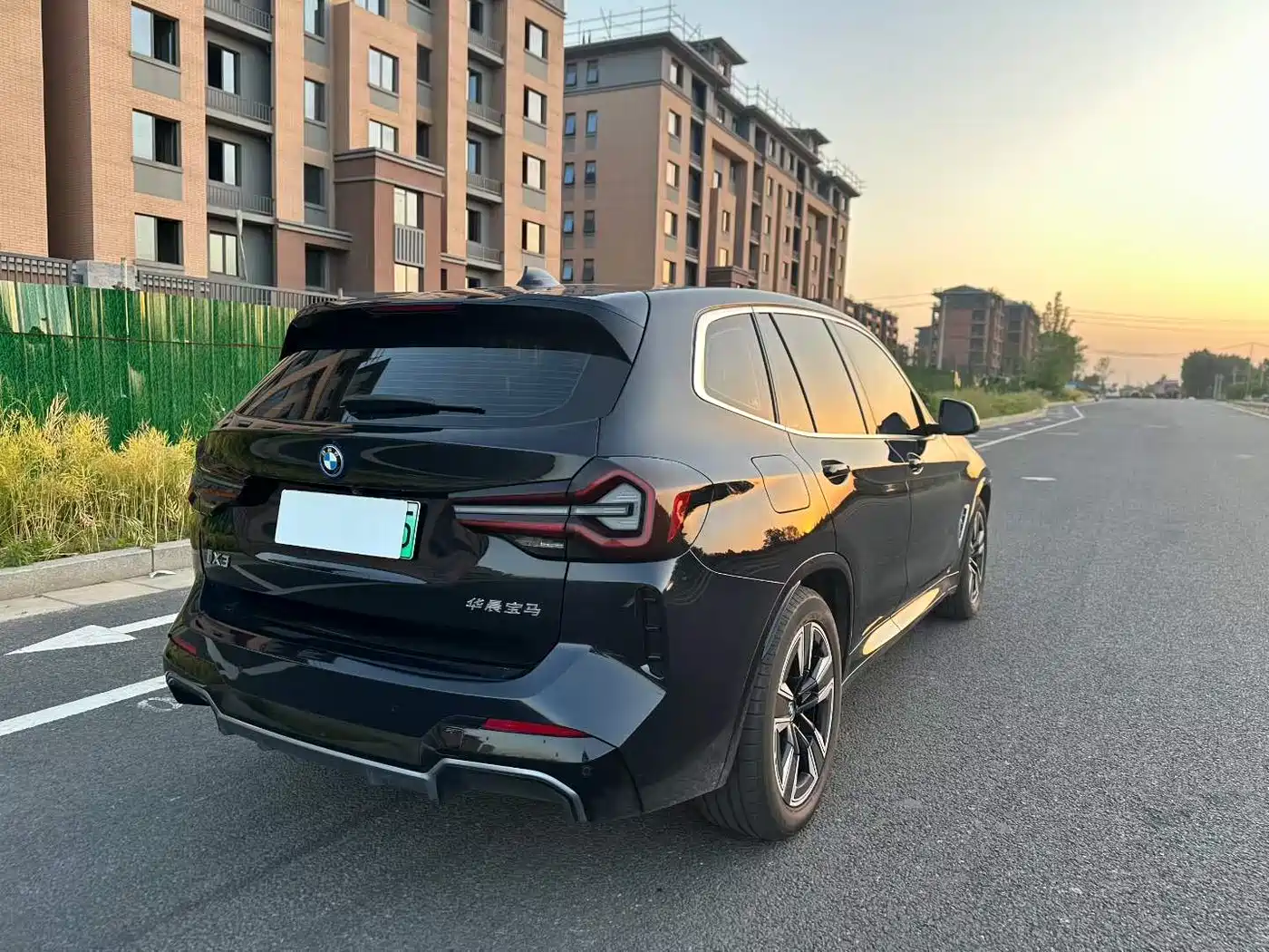 BMW iX3 2023 Leading Type фото 7