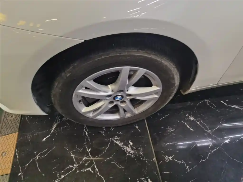 BMW 2 Series Gran Tourer 2015 218i Leading фото 23