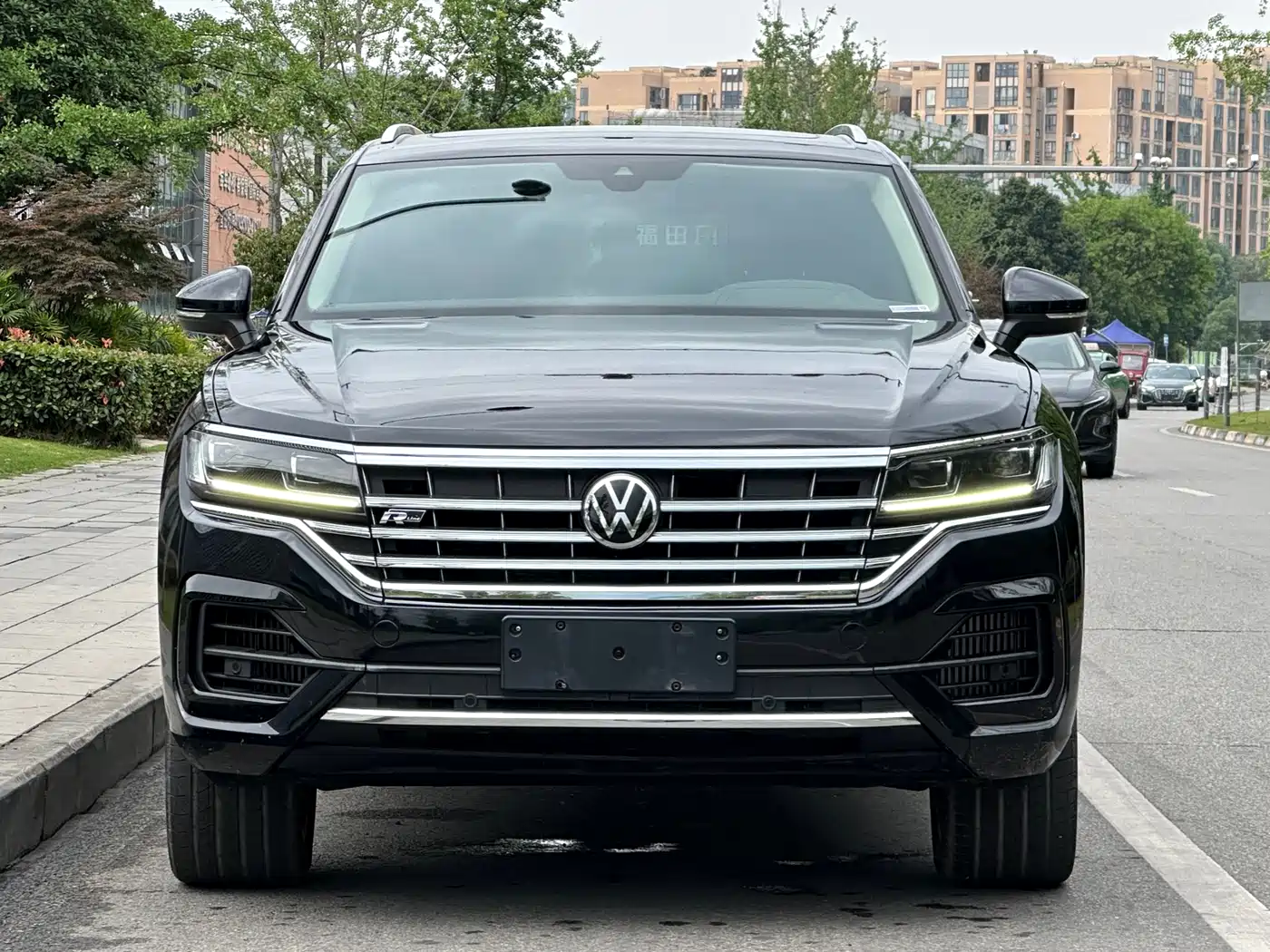 Volkswagen Touareg 2019 3.0TSI Sharp Edge Edition China VI фото 2